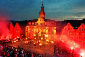 Foto des Haller Rathausplatzes